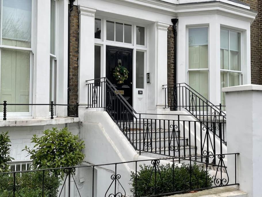 Stylish 3-bedroom Flat In Kensington London