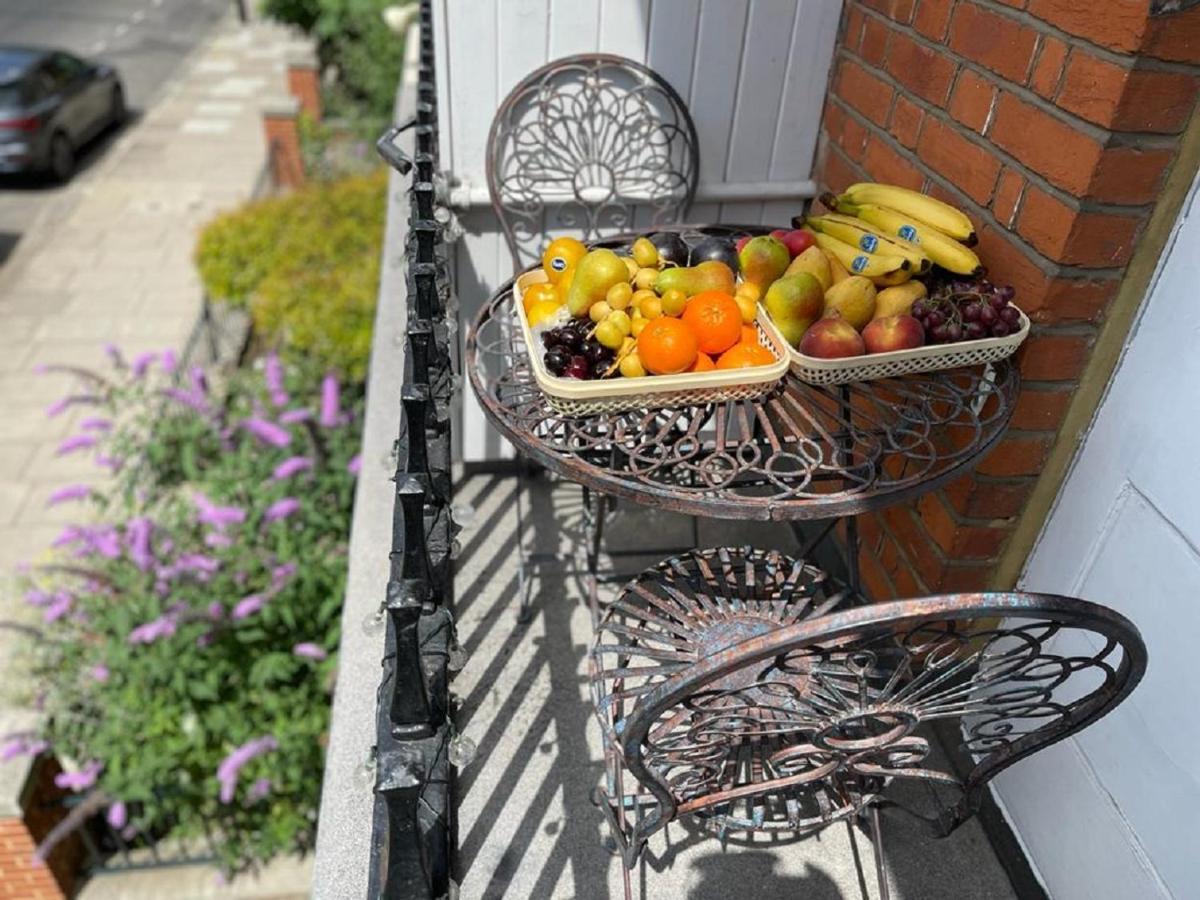 Lovely 3 Bedrooms, 2 Bath, Balcony Mansion Block, Hyde Park, Oxford Street, Maida Vale, Paddington W9 *