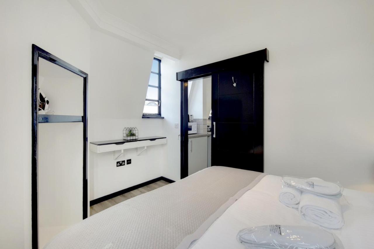 Apartment Langdon Brooks