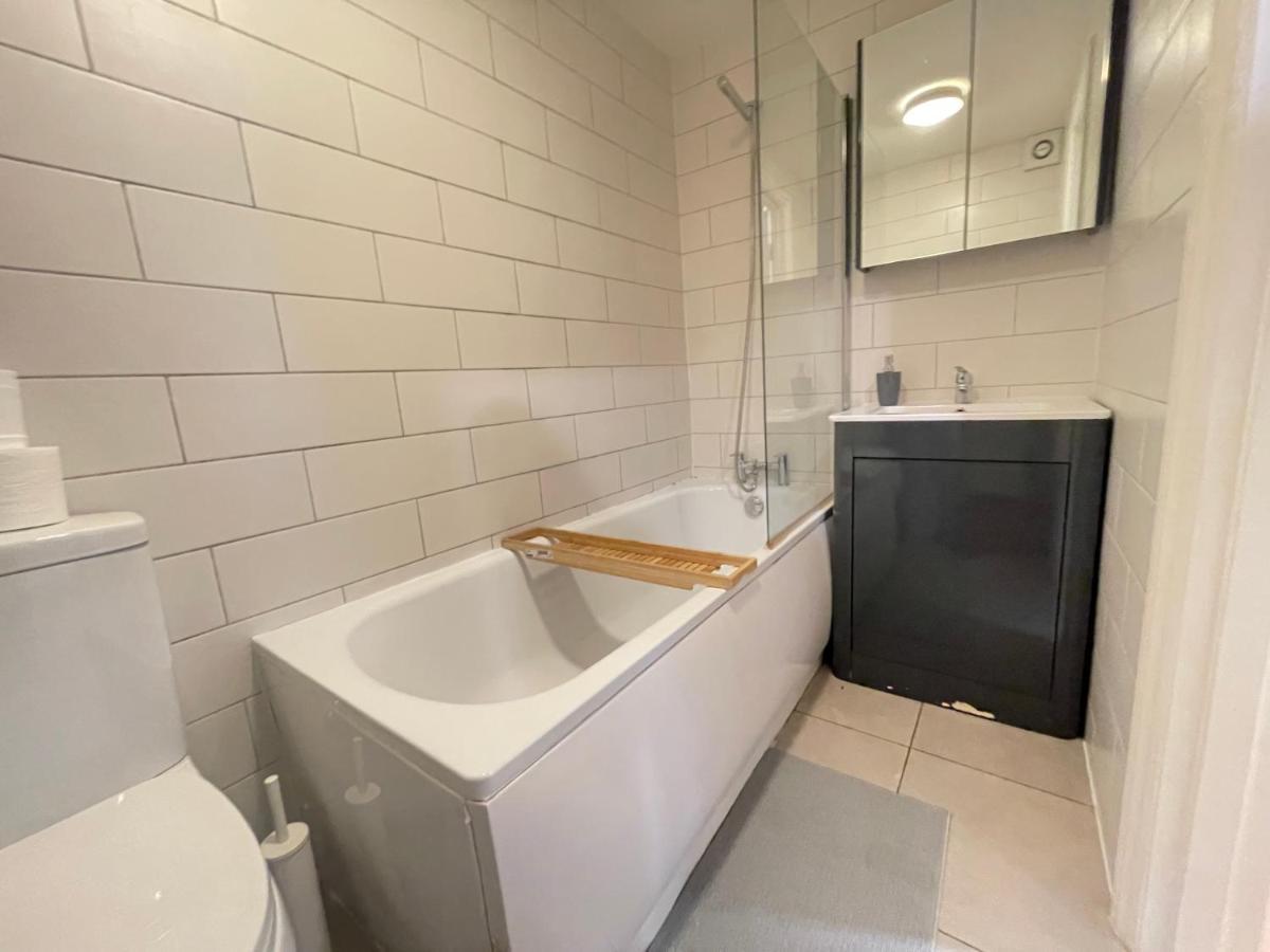 Cozy 1 Bed In Hackney * Londen
