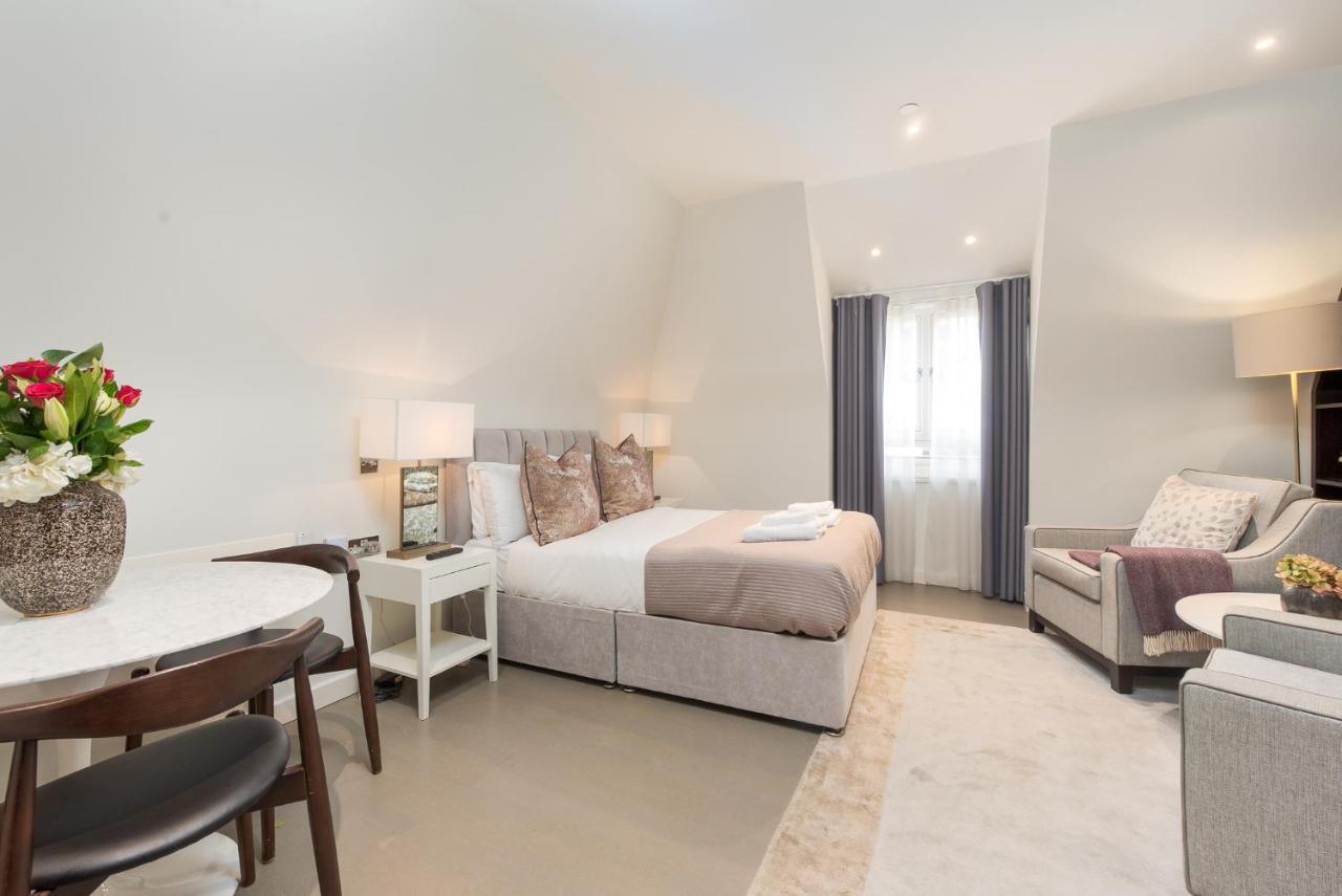High Street Kensington Apartment *