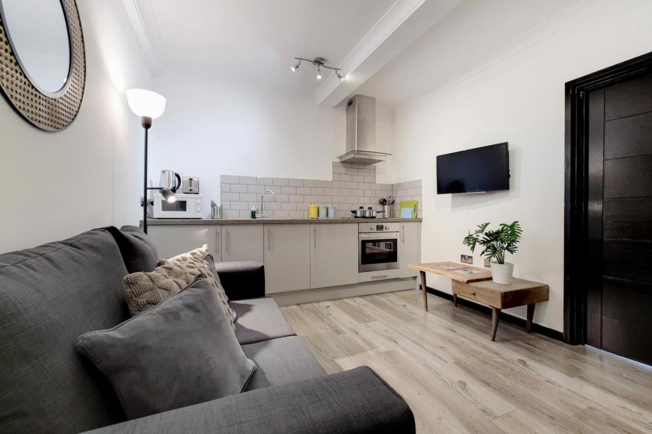 Apartment Langdon Brooks