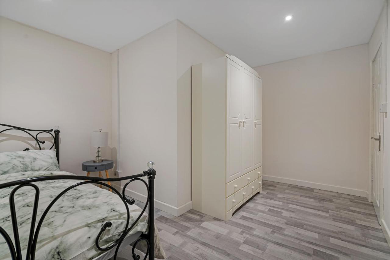 Apartment By Rehoboth - Overcomers- Deptford