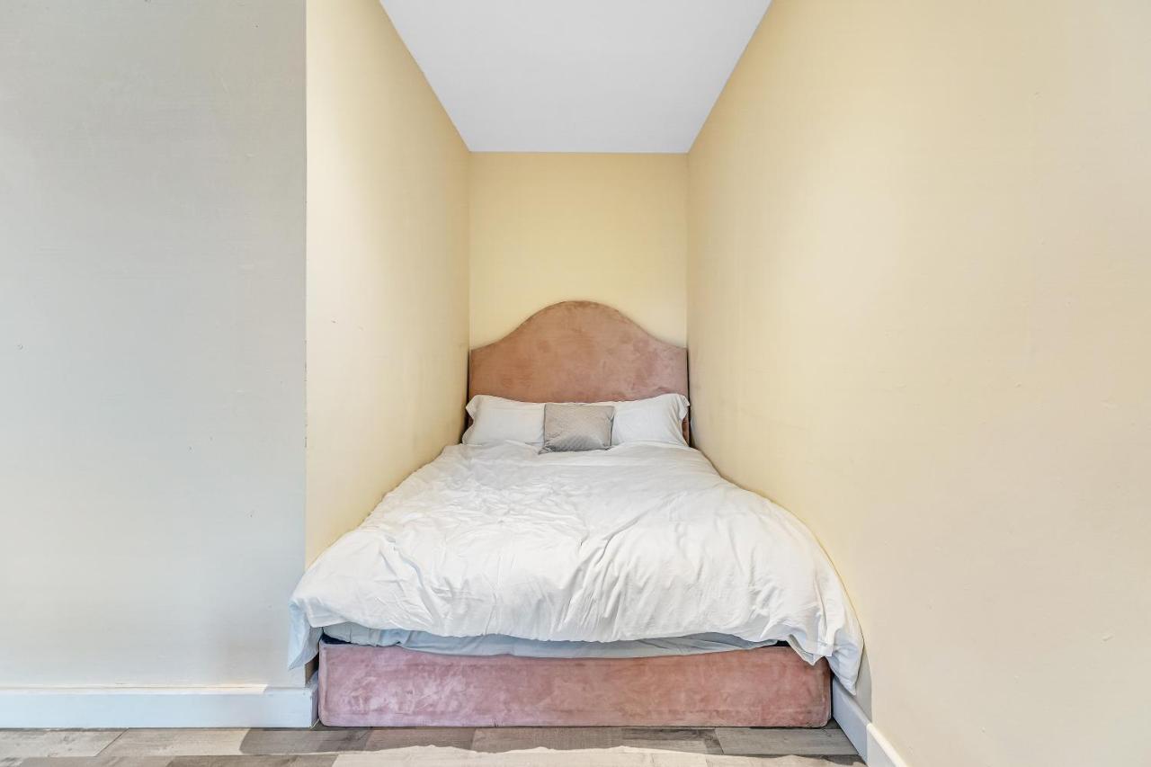 Apartment By Rehoboth - Overcomers- Deptford