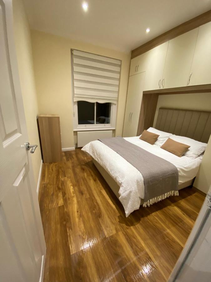 Stunning 2 Bed Flat In Ladbroke Grove * Londen