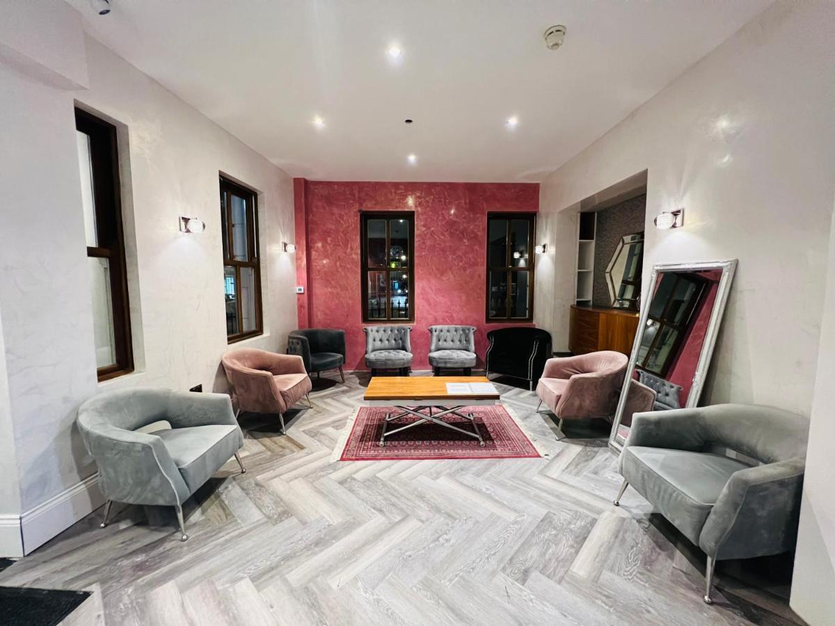 Cheshire Hotel London