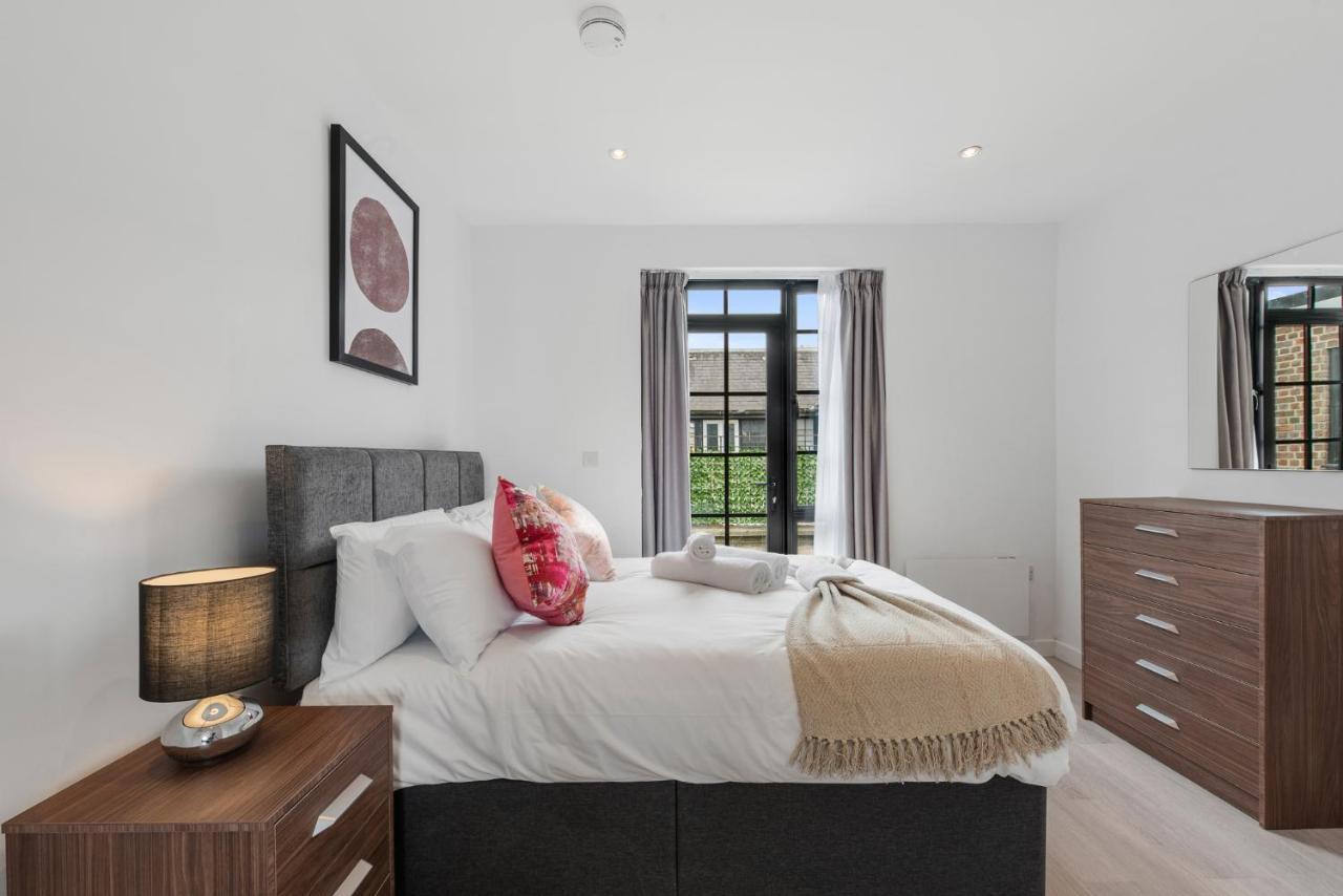 Lovely 1 Bedroom With Outdoor Space Lägenhet