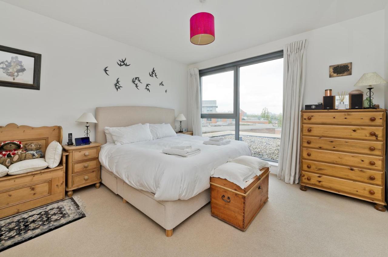 Appartement Superb With Terrace Near The River In Putney By Underthedoormat *