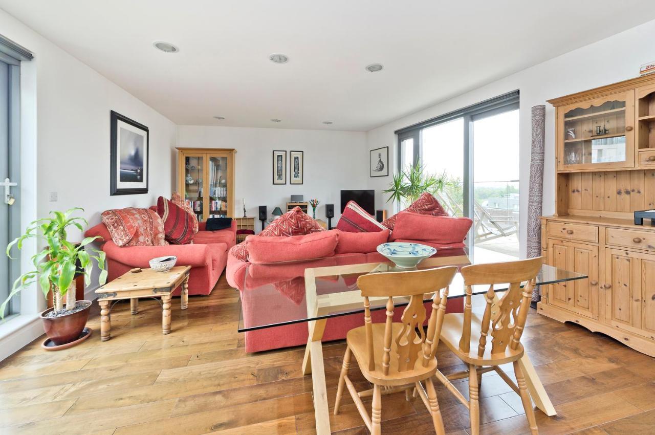 Superb With Terrace Near The River In Putney By Underthedoormat Appartement *