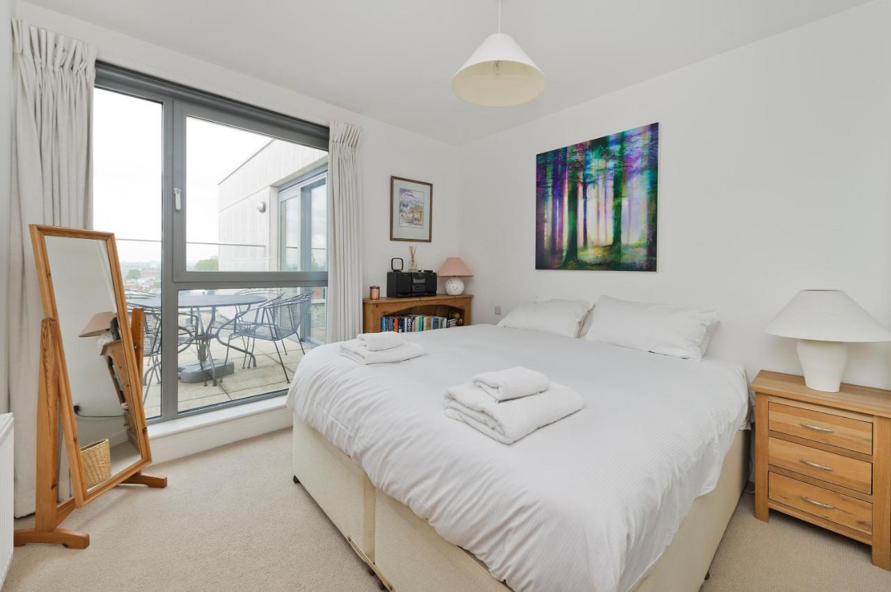Superb With Terrace Near The River In Putney By Underthedoormat Appartement Londres
