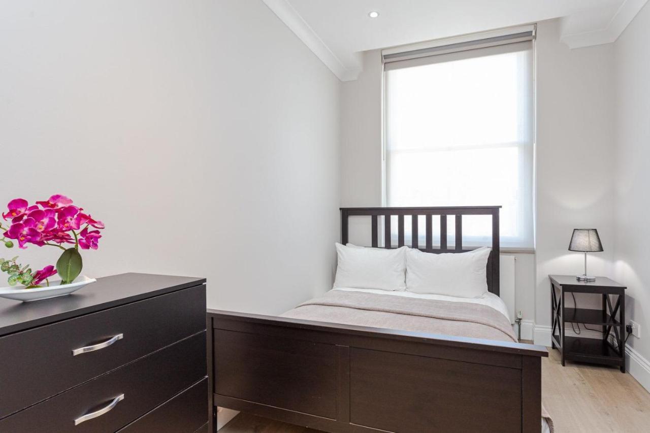 Apartment Cleveland Residences Russell Square