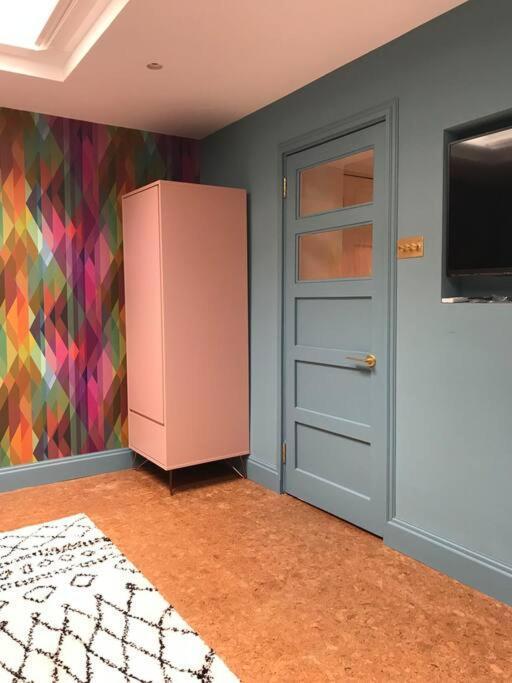 Stylish Notting Hill Air Conditioned *