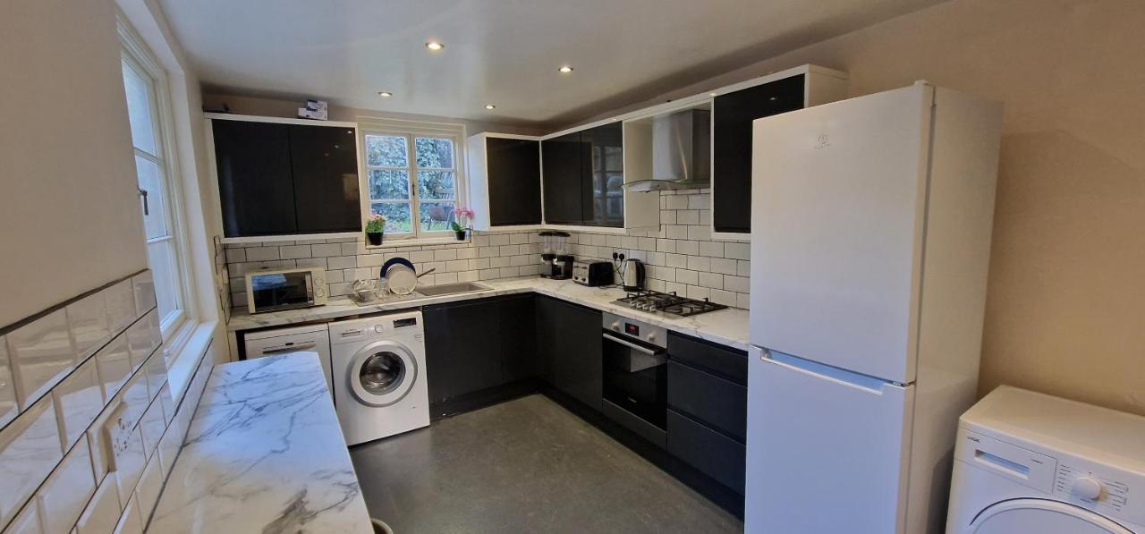 Apartment Cultural Epicenter, 4 Bedroom, To Do Than Do! London
