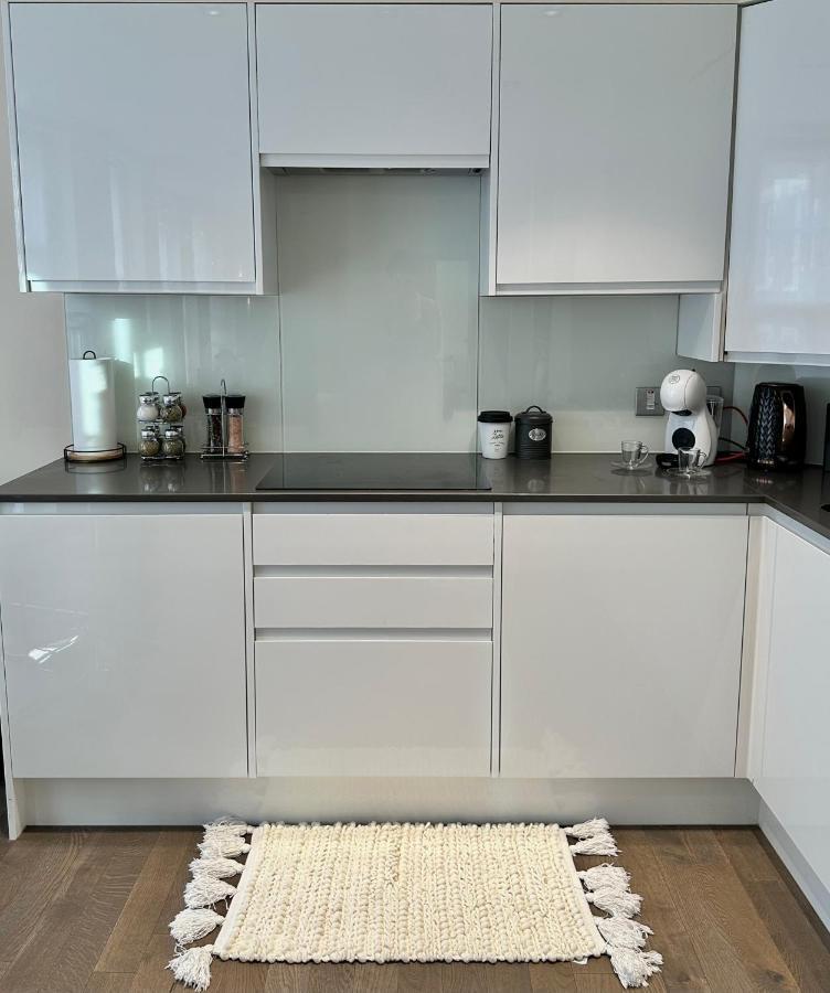 1 Spacious Luxury Bedroom Flat On Oxford St, Next To Selfridges Lägenhet
