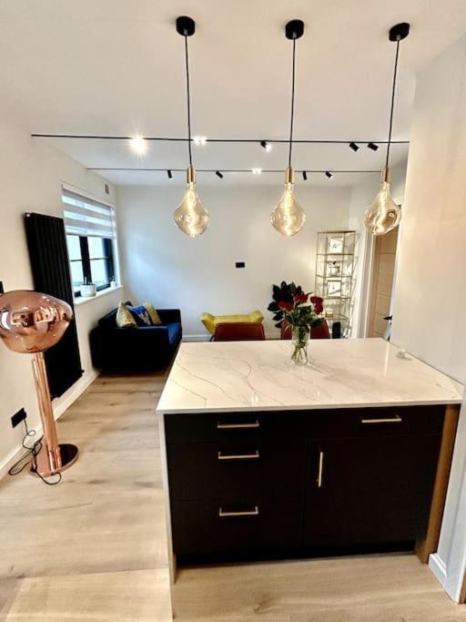 Newly Renovated Modern 2 Bedroom Flat In West Londres