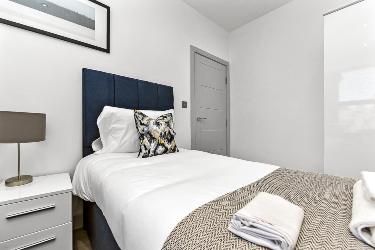 Amazing 2 Bedroom In Greater * Londen