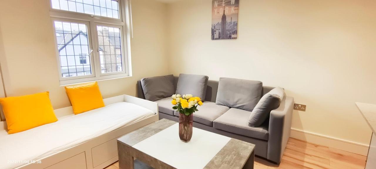 Apartment First Floor Flat 1 Northwood
