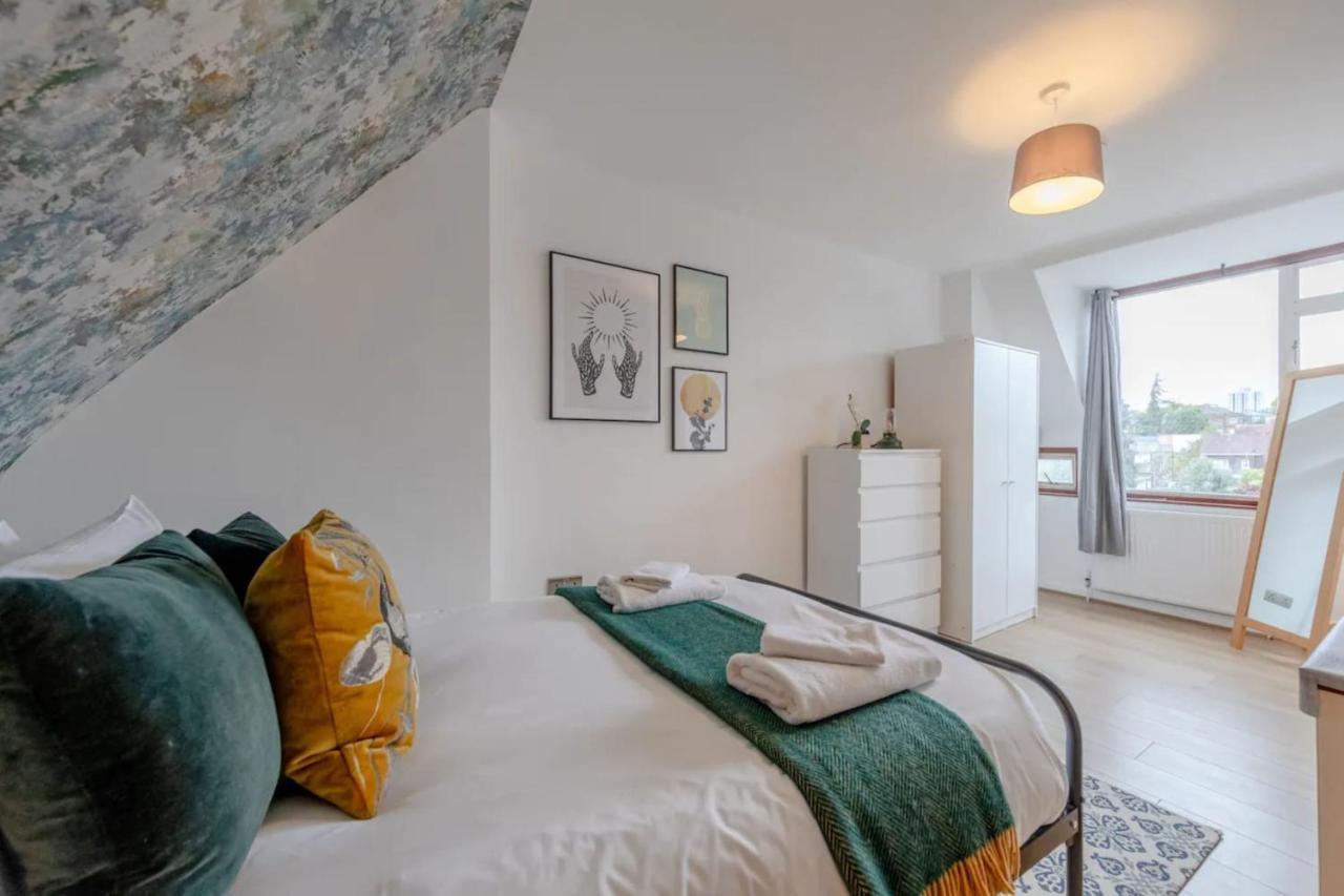 Vakantiehuis 3 Bedroom House With Garden