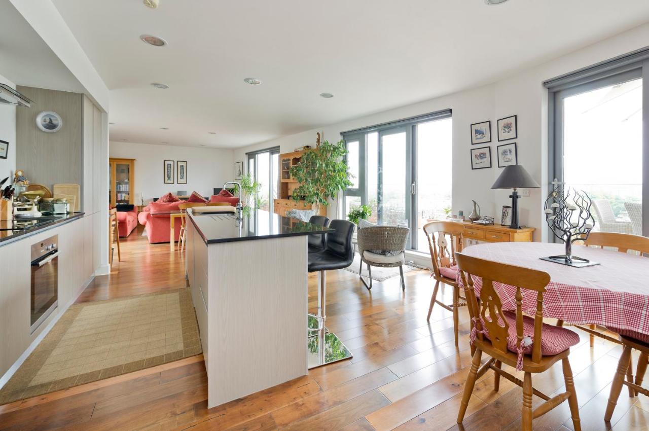 Appartement Superb With Terrace Near The River In Putney By Underthedoormat Londres
