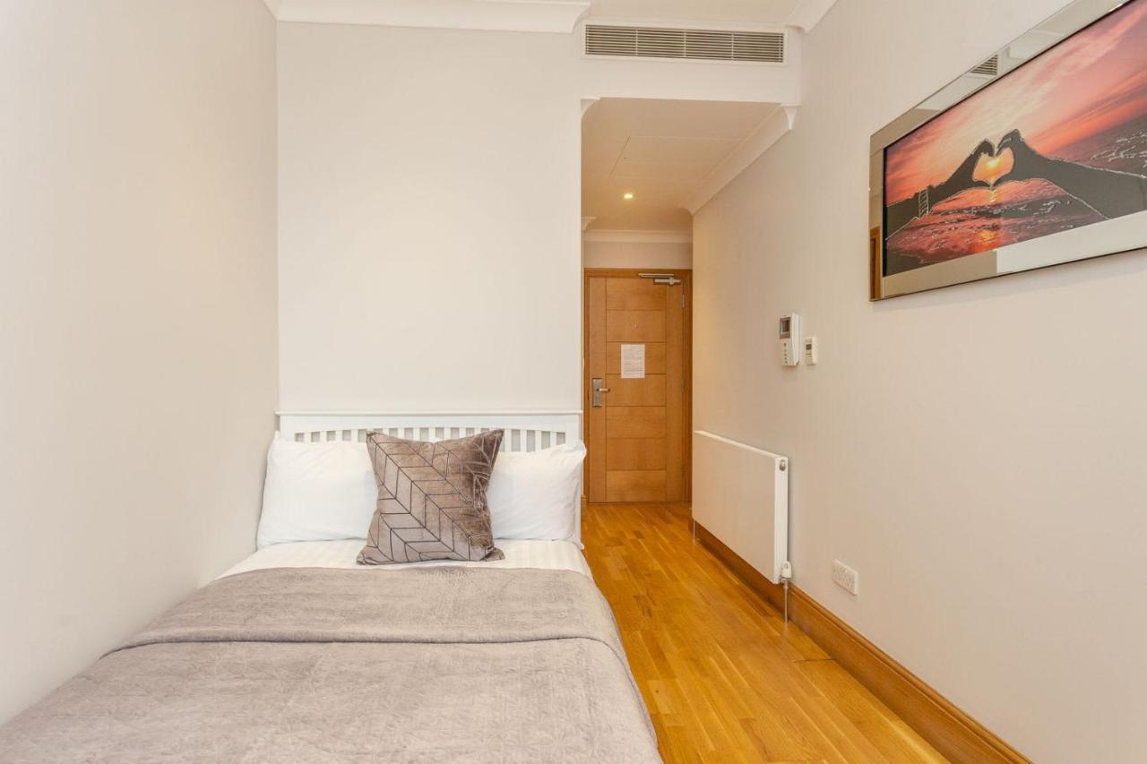 Apartment Cleveland Residences Russell Square *