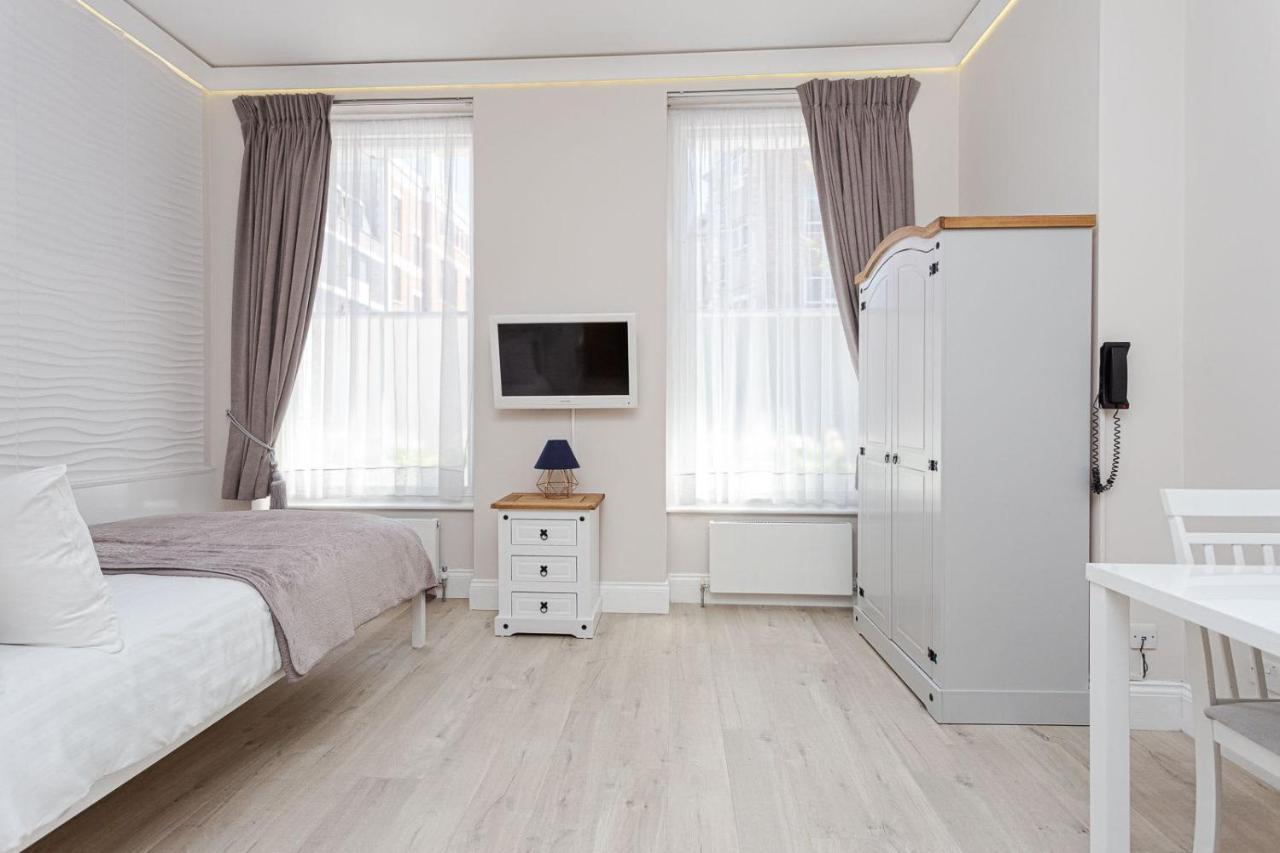Cleveland Residences Russell Square Apartment