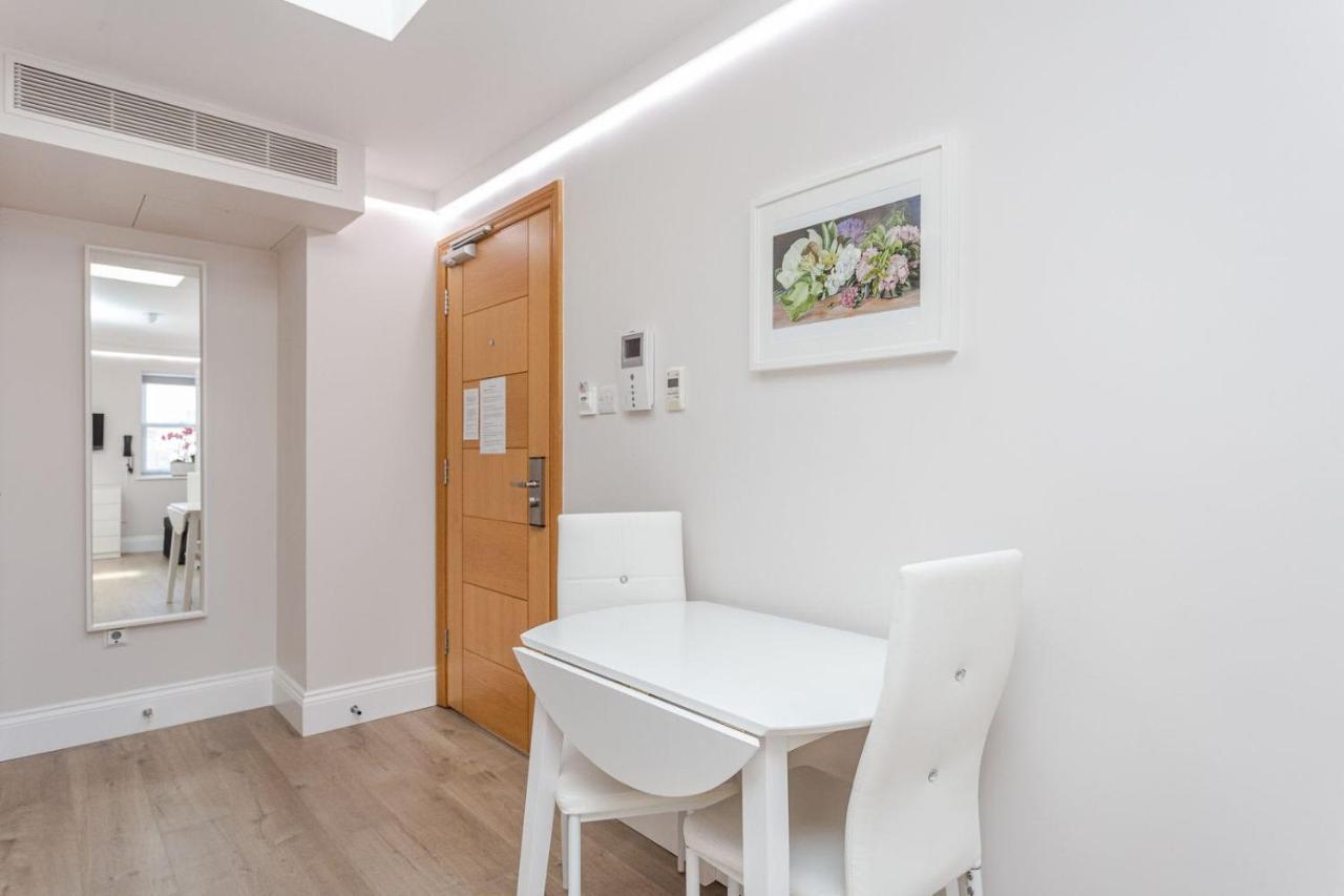 Cleveland Residences Russell Square Apartment
