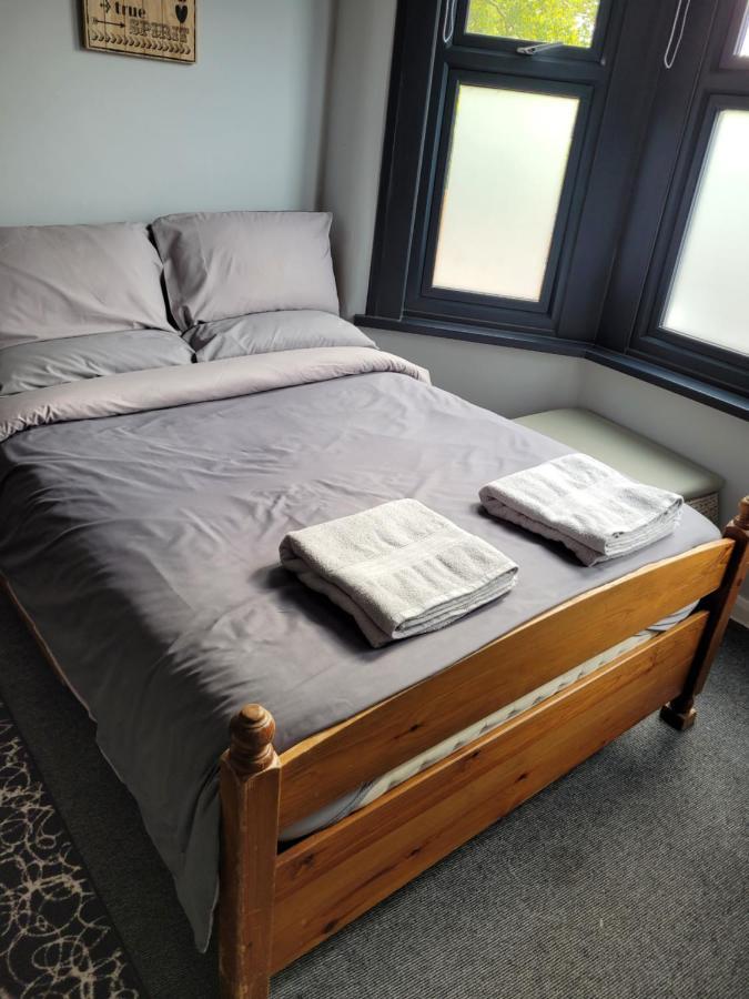 Arsenal And Tottenham Double Bedroom Privatunterkunft *
