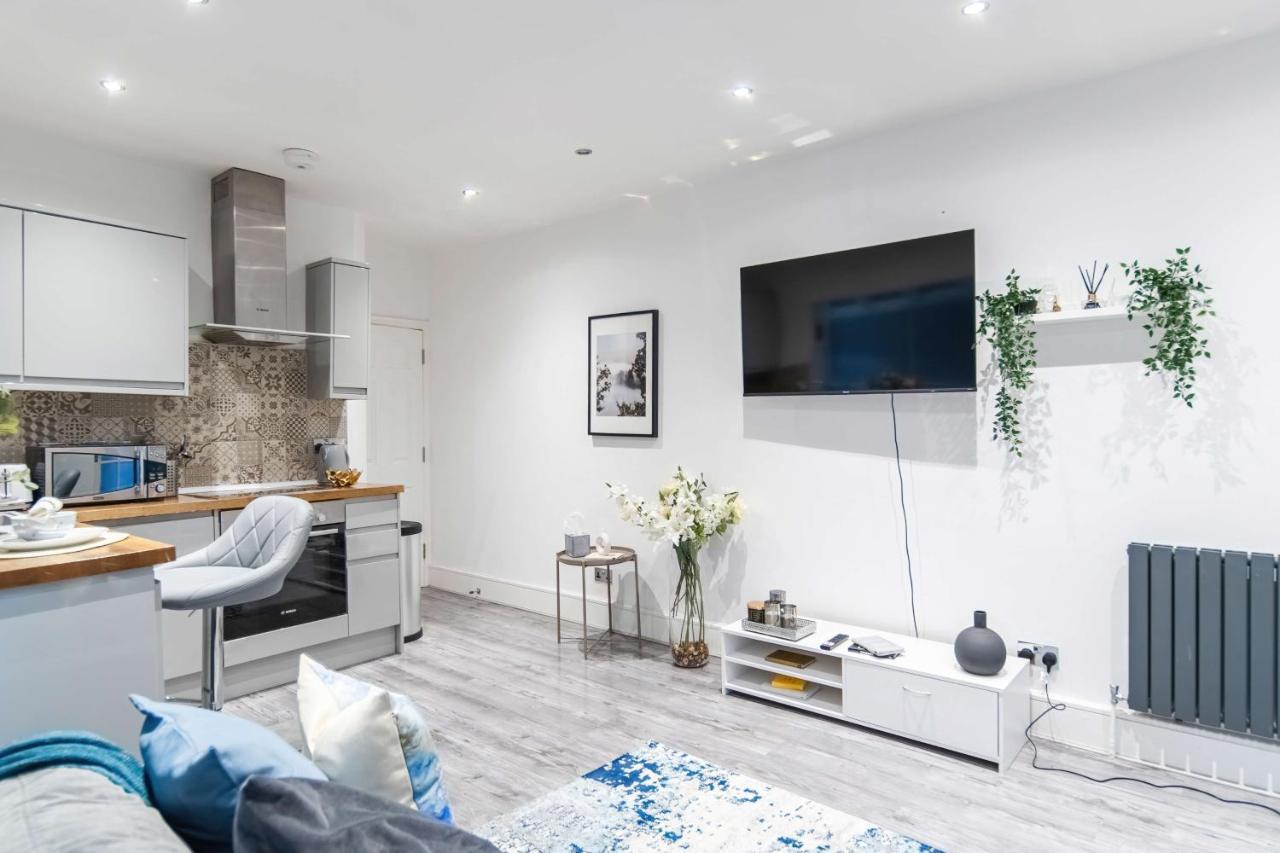 Beautiful Chelsea With Private Garden *