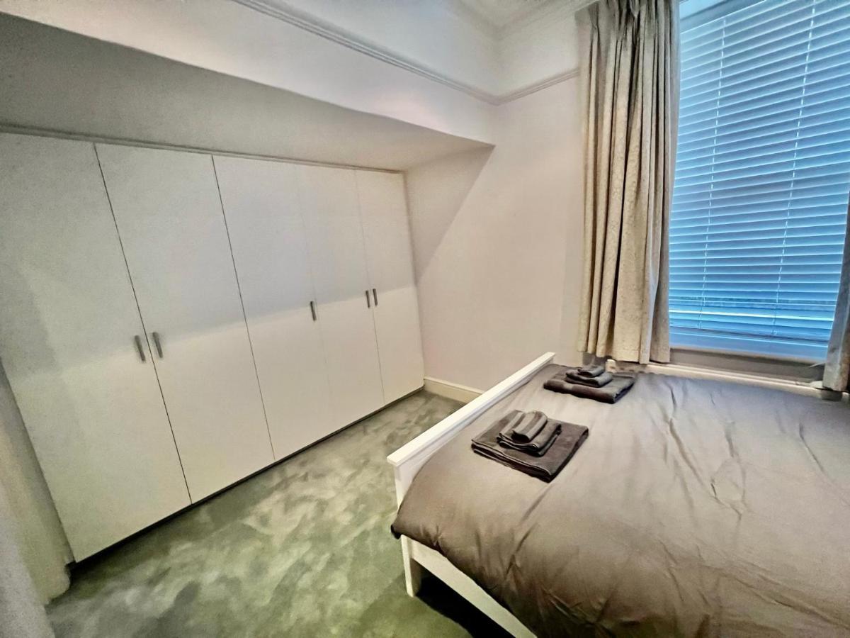 Lejlighed Spacious Flat With Huge Patio In Central *