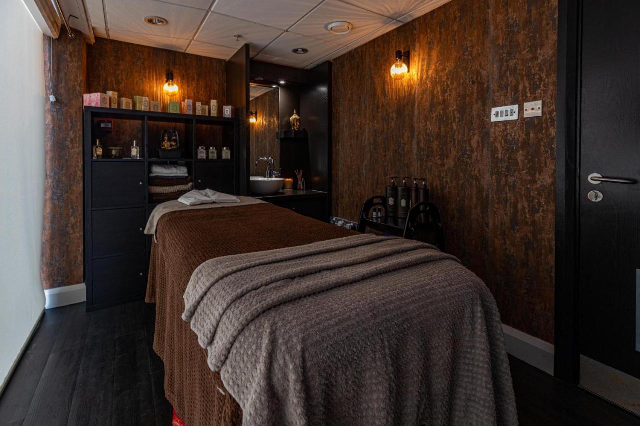 Marriott Regents Park 4*