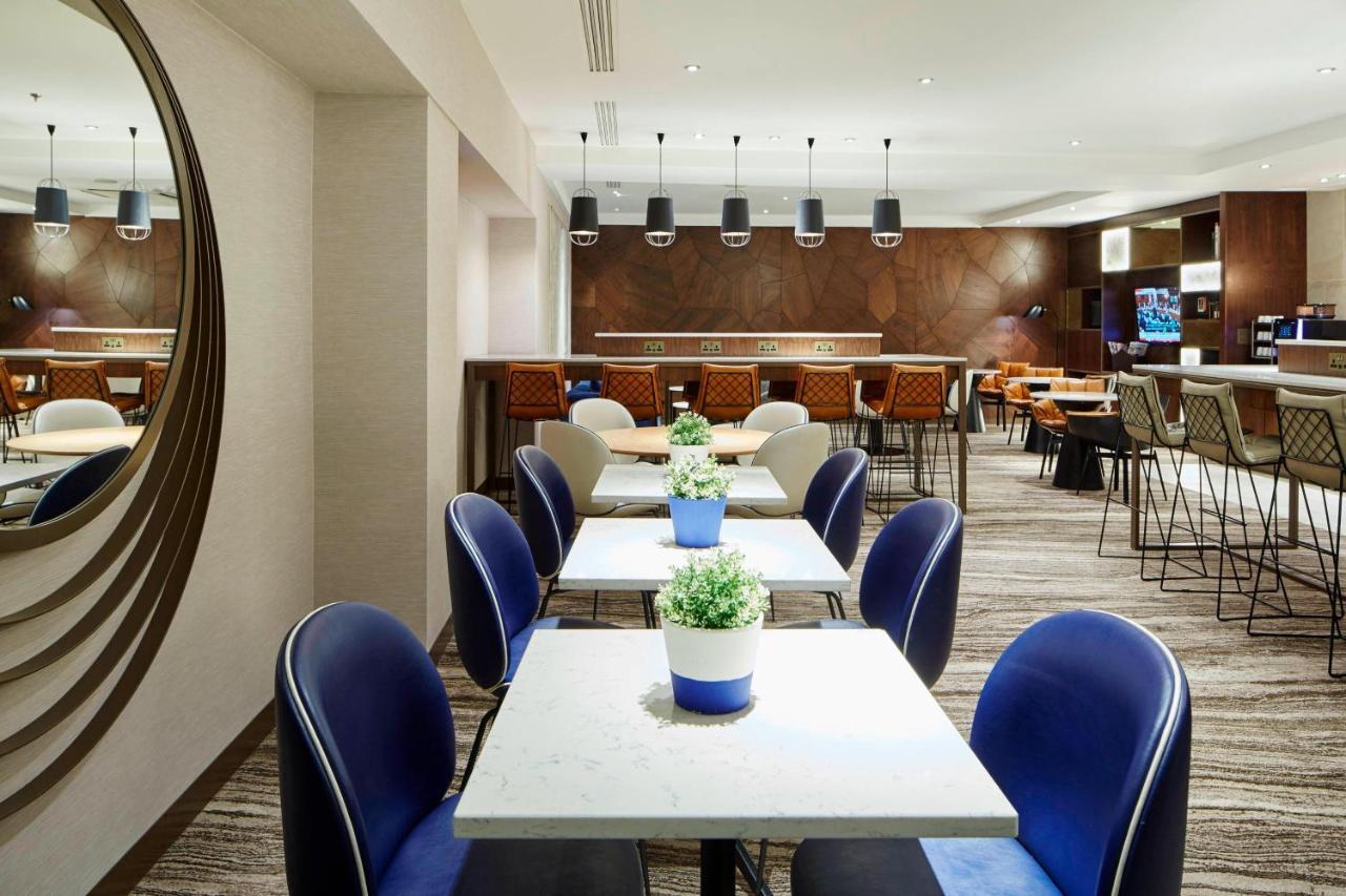 Marriott Regents Park Hotel 4*