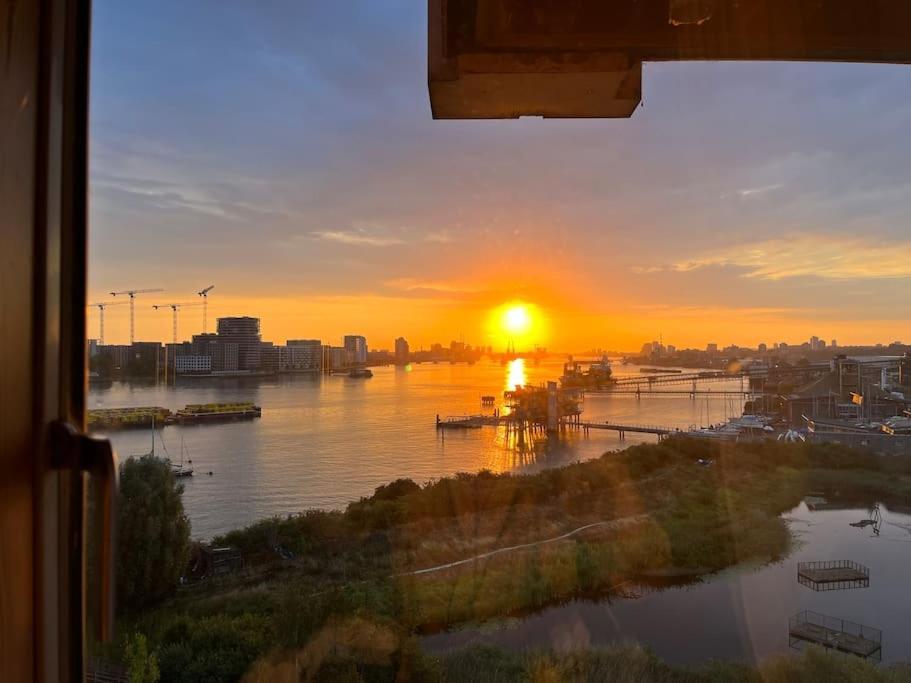 Appartement Stunning 3 Double Bedroom In Greenwich Near O2 Londen