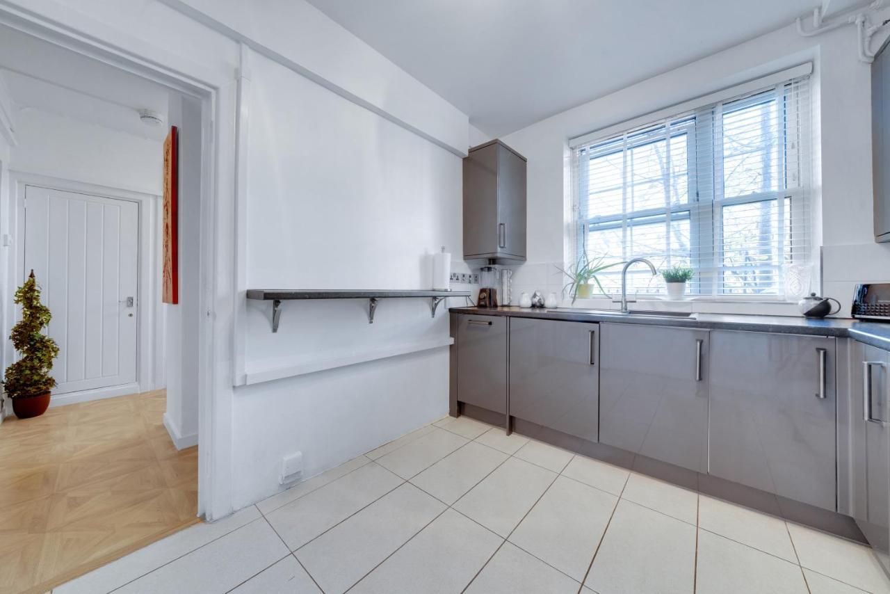 Tower Bridge Large Modern 3 Bed By Bridge London