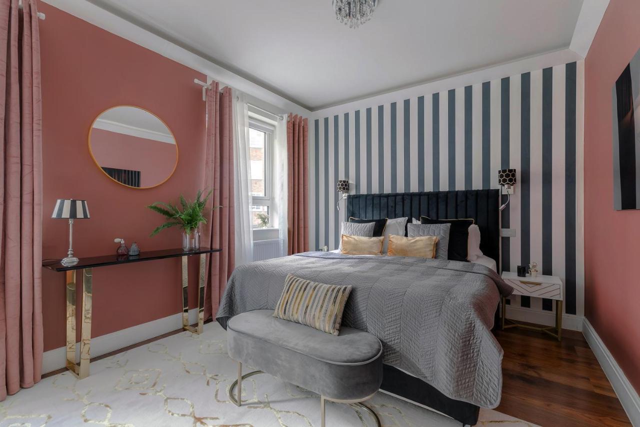 Lejlighed Notting Hill & Hyde Park Exclusive West-end Serene Designer Family 5bed4bath
