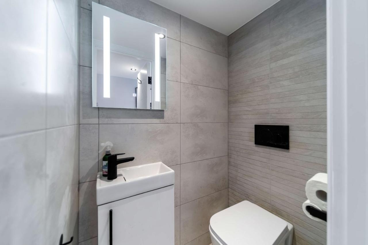Lägenhet Stunning 3 Bed 3 Bath Townhouse
