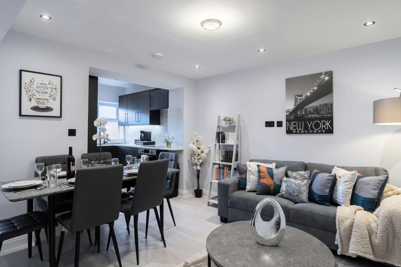 Lägenhet Stunning 3 Bed 3 Bath Townhouse London