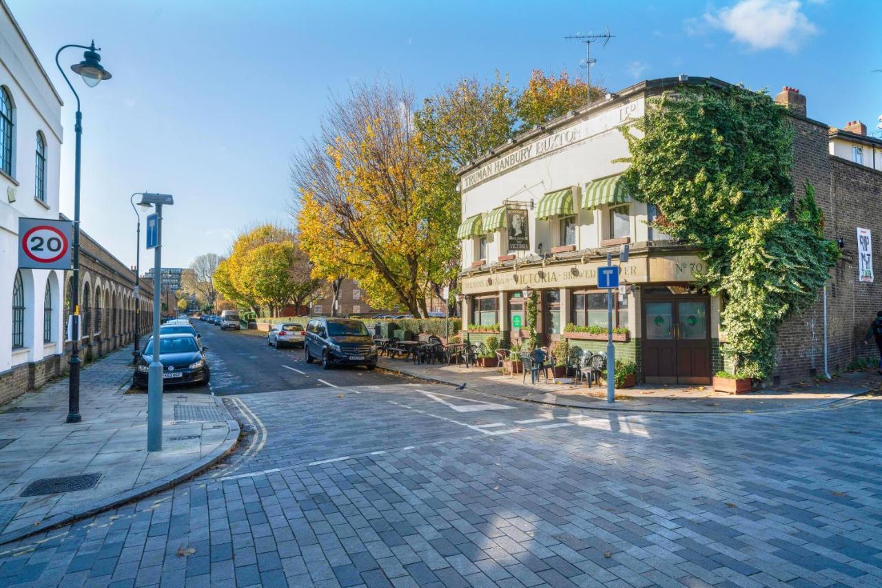 Tower Bridge Large Modern 3 Bed By Bridge London