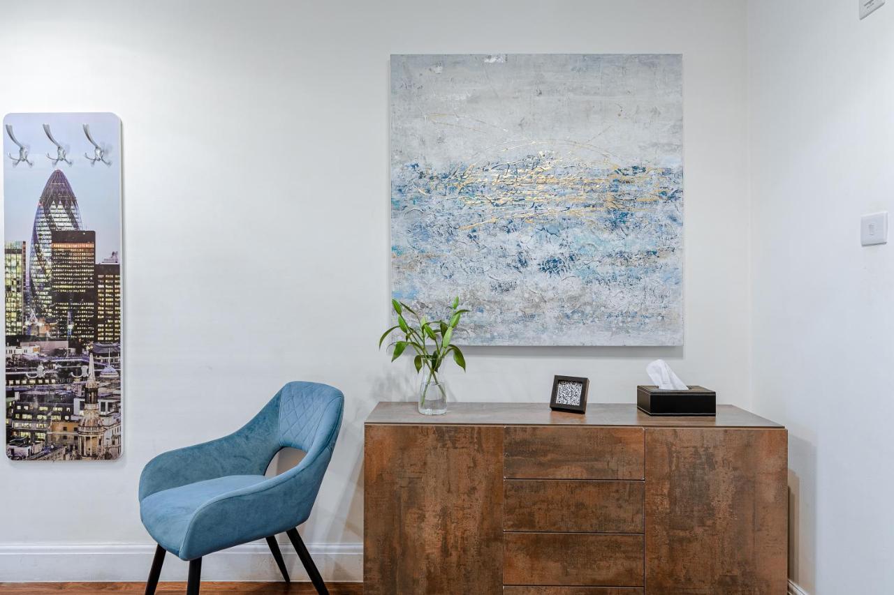 Lejlighed Notting Hill & Hyde Park Exclusive West-end Serene Designer Family 5bed4bath London
