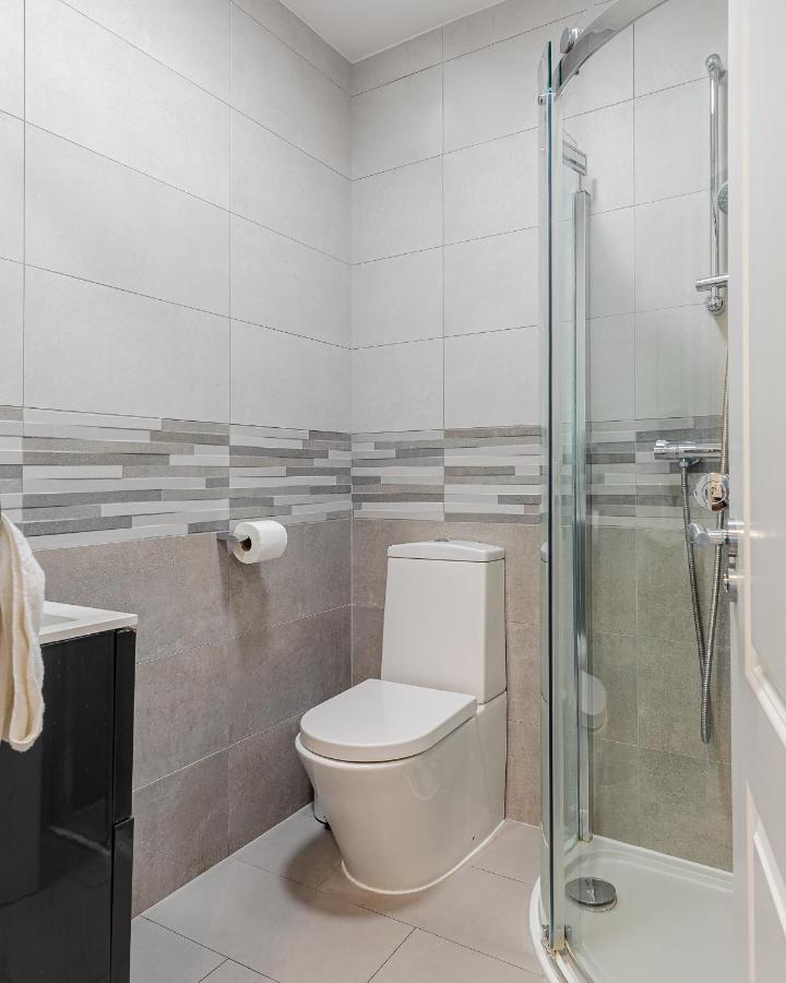 Lejlighed Notting Hill & Hyde Park Exclusive West-end Serene Designer Family 5bed4bath London