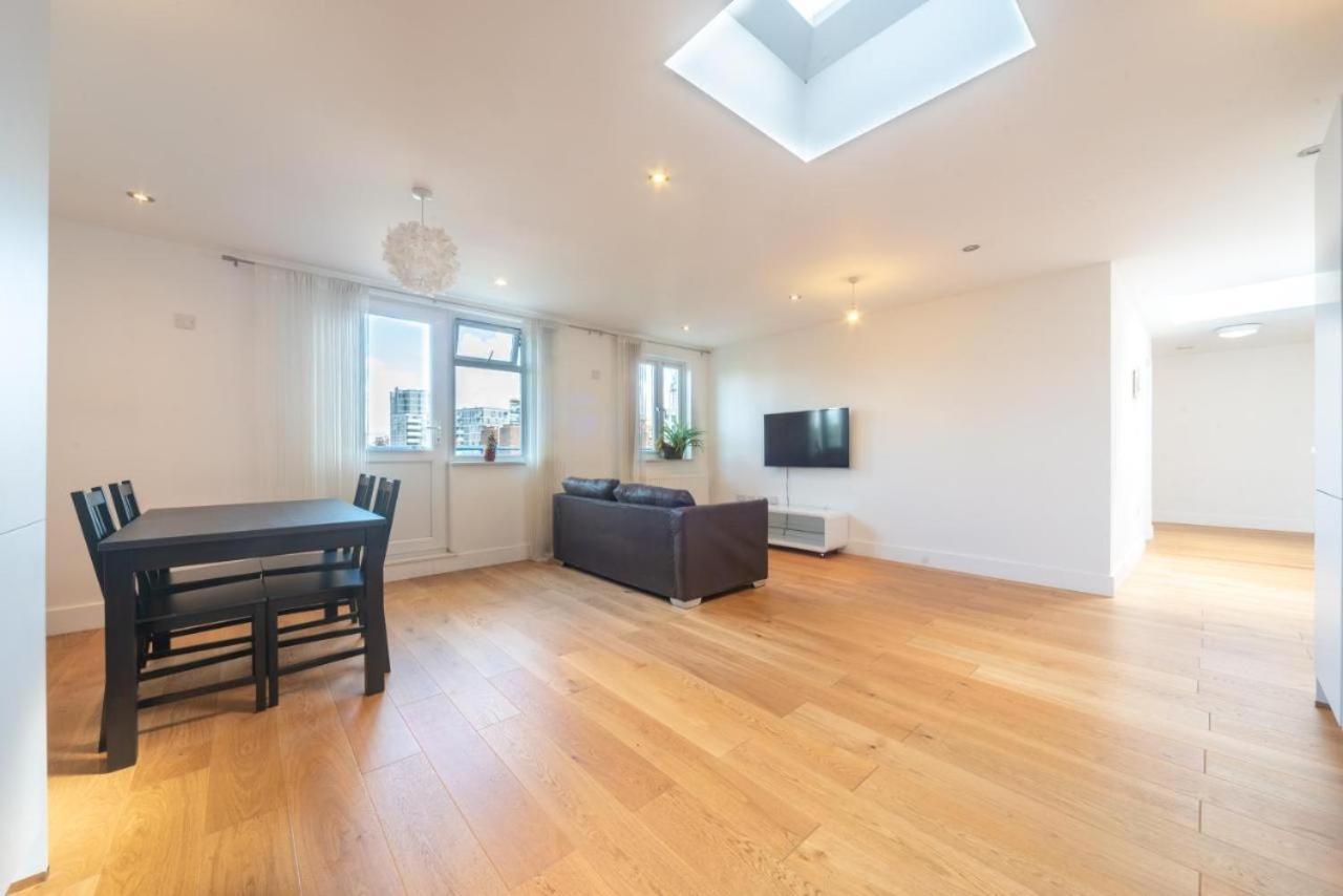Lovely Penthouse Near Canary Wharf