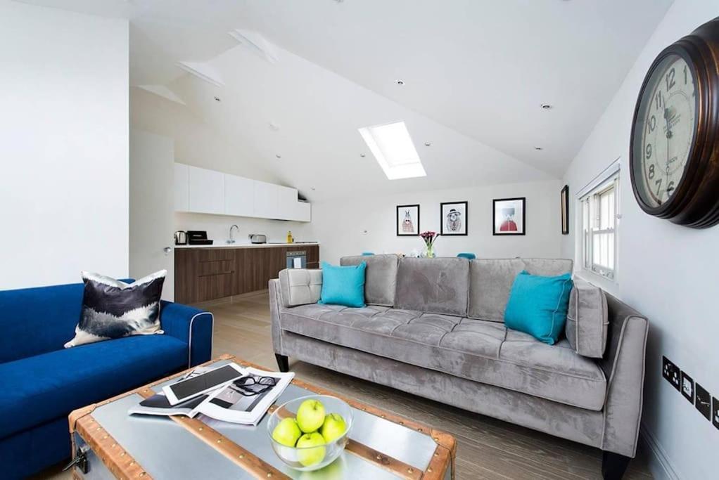 Recently Redecorated Bright And Spacious 1br Flat In West Appartement *