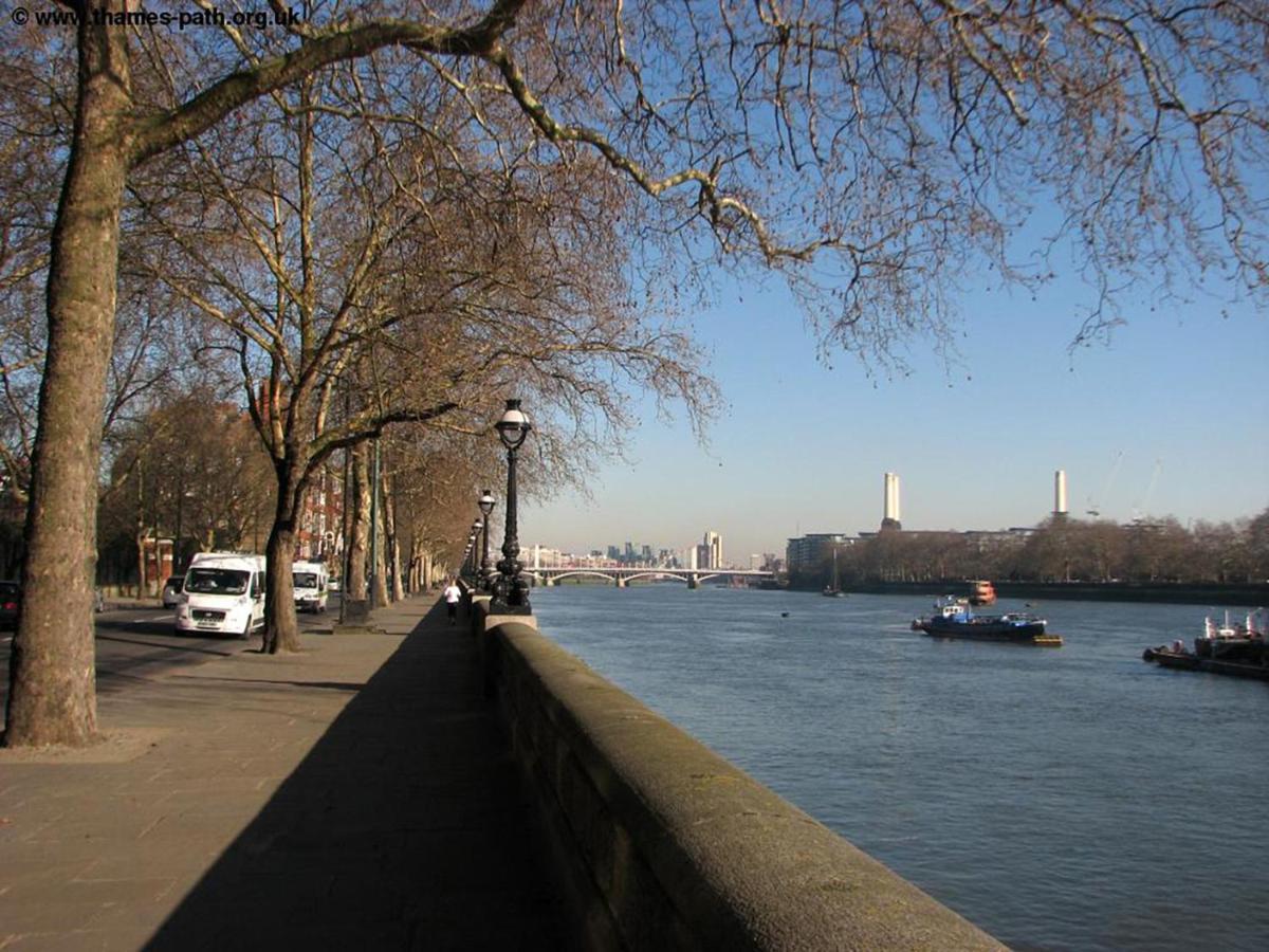 Gjestgiverier Nearby The Eye & Big Ben, 2 Large Double Bedrooms
