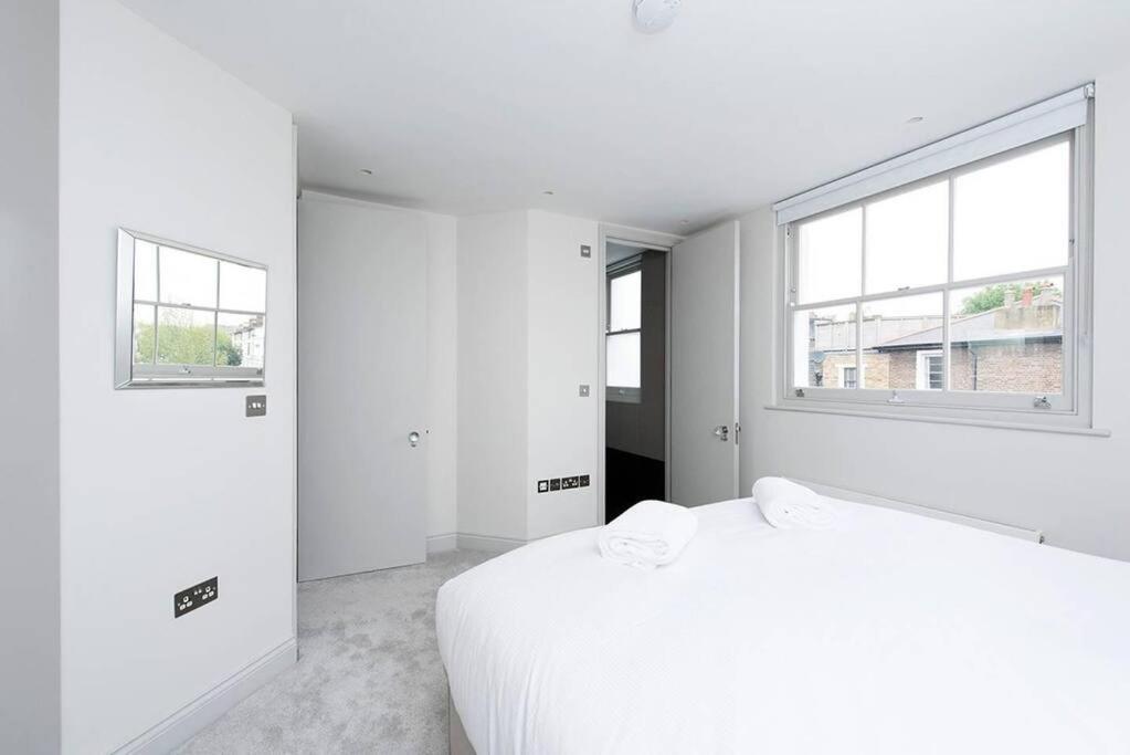 Apartment Recently Redecorated Spacious And Modern 1br Flat In West *
