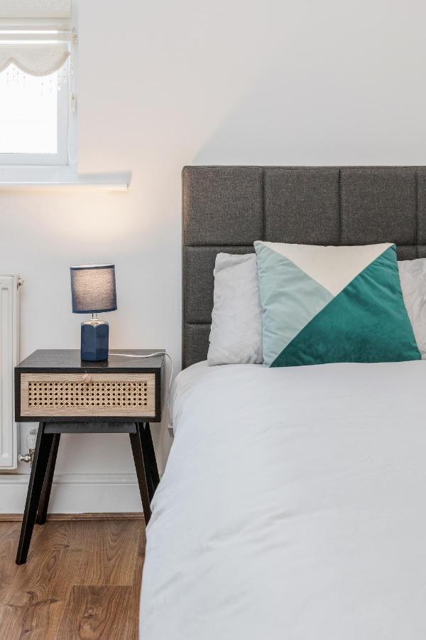 Lejlighed Entire Lovely Family With Parking, Wifi, Netflix, Self Check-in *
