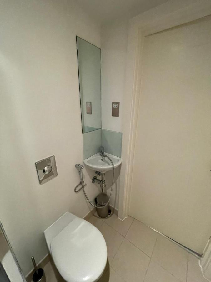Oxford Street Apartment London