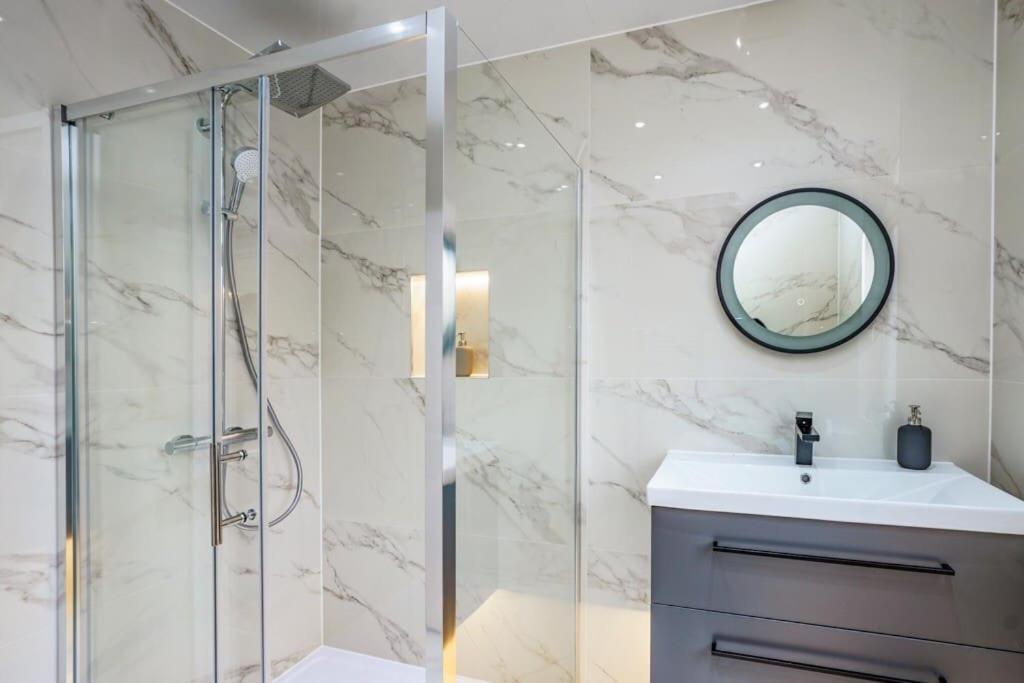 Modern Near Wembley Stadium Leilighet London