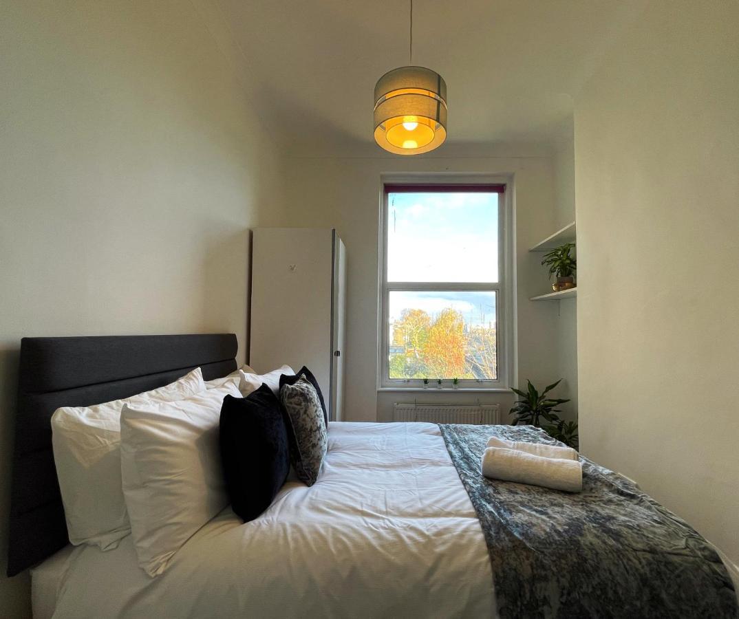 Lägenhet Sarah's Cozy Near Queen's Park
