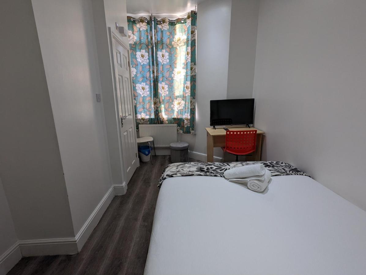 Gasthof Mile End- Prime Location *