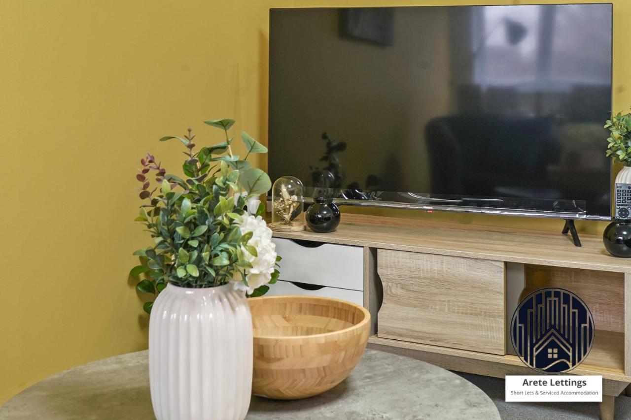 Family-friendly 2-bed, 2-bath Xmas - Book Now! Appartement Londen