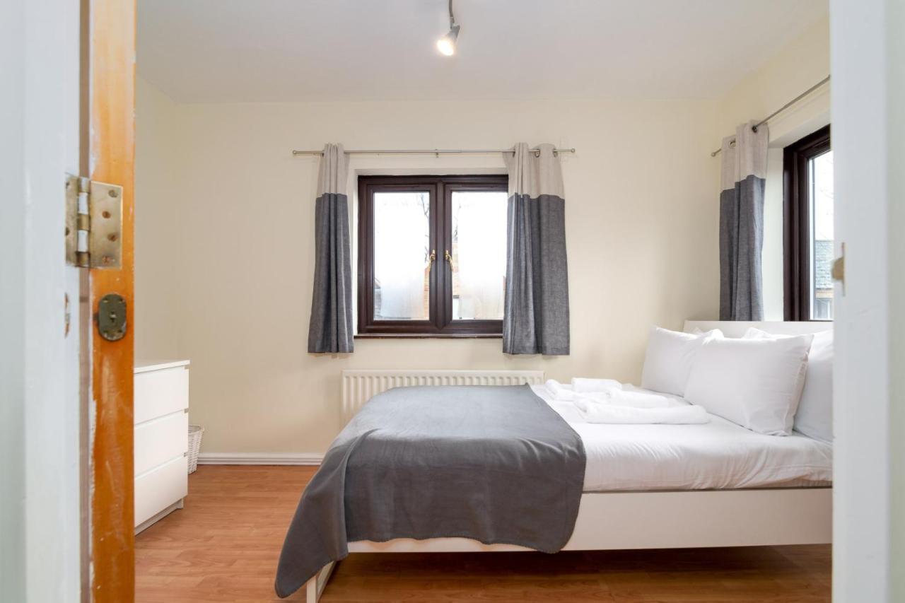 Ferienhaus Guestready - 4br In Surrey Quays Canada Water London